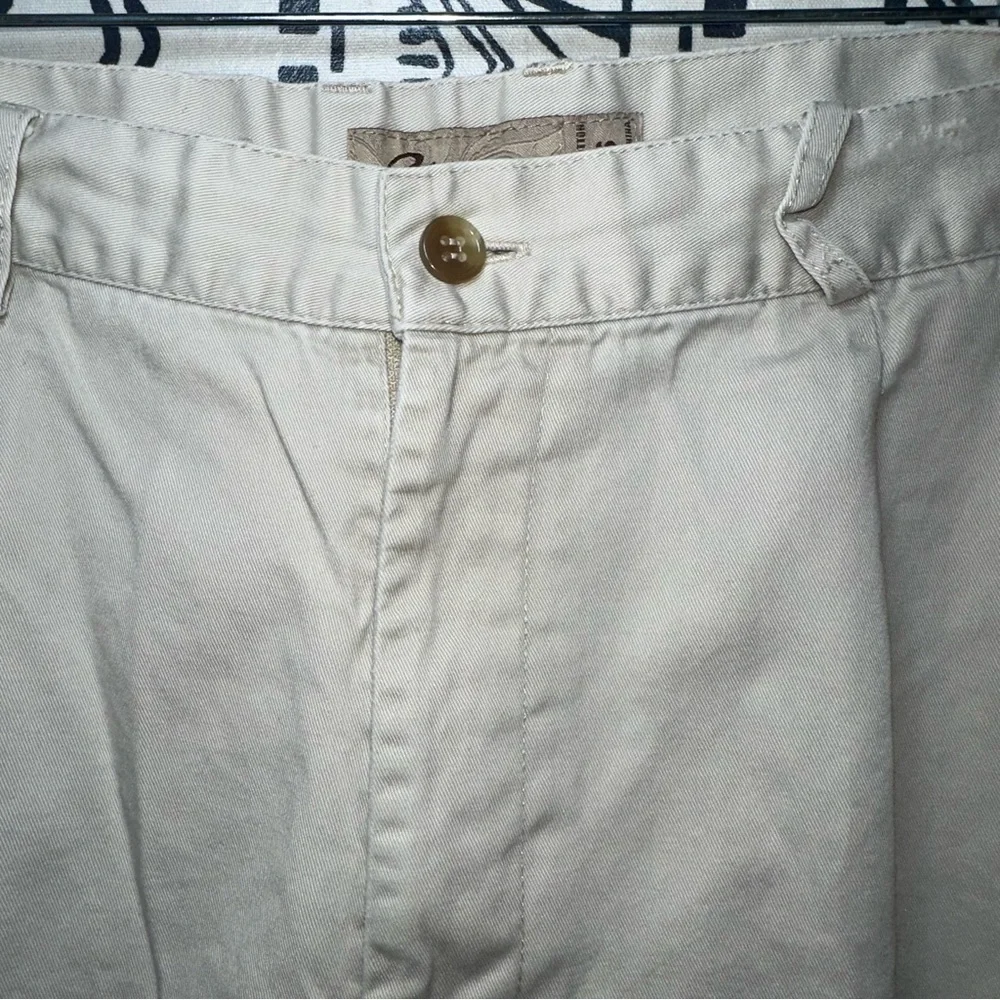 Y2K Men’s Chiliwear Texas Longhorns Beige Khaki Shorts Size 36 inseam‎ 9”